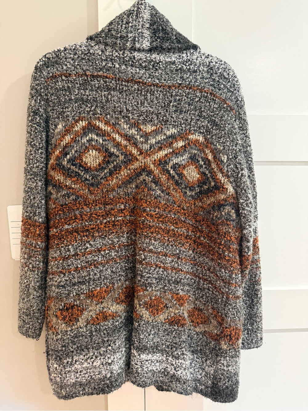 Open-Front Gray and Rust Patterned Women's Cardigan Sweater - Picture 5 of 5